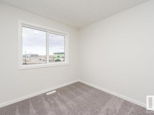 18168 73 Street, Edmonton, AB - Indoor Photo Showing Other Room