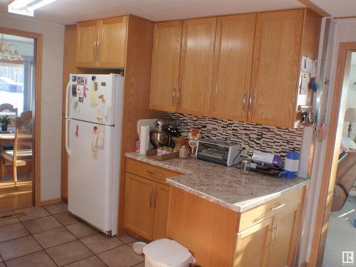 58217 Rr 25, Rural Barrhead County, AB - Indoor Photo Showing Kitchen