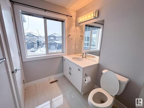 5961 167C Avenue, Edmonton, AB - Indoor Photo Showing Bathroom