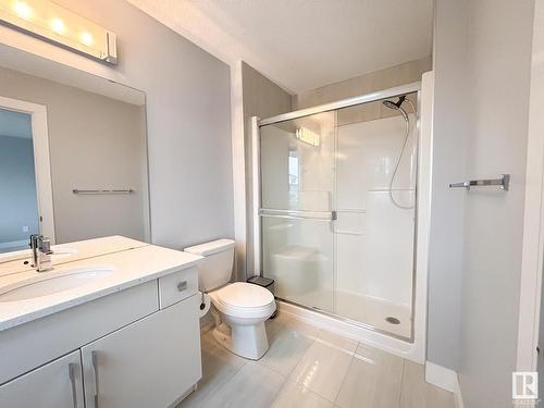 5961 167C Avenue, Edmonton, AB - Indoor Photo Showing Bathroom