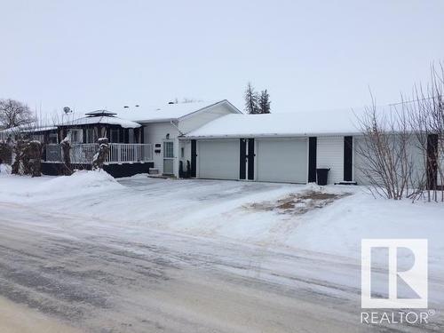 5438 43 Street, Vegreville, AB - Outdoor