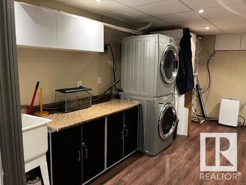 5438 43 Street, Vegreville, AB - Indoor Photo Showing Laundry Room