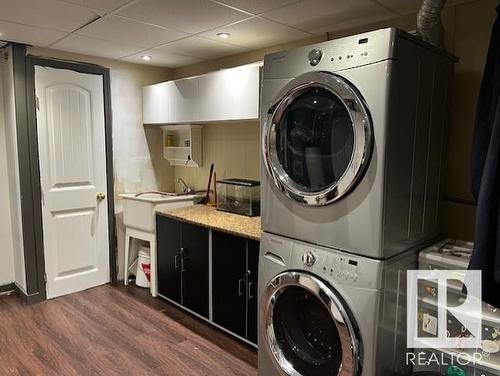 5438 43 Street, Vegreville, AB - Indoor Photo Showing Laundry Room