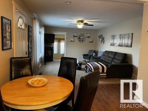 5438 43 Street, Vegreville, AB - Indoor Photo Showing Dining Room