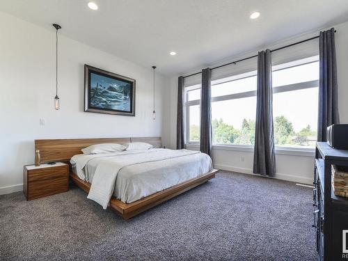 2735 Wheaton Drive, Edmonton, AB - Indoor Photo Showing Bedroom