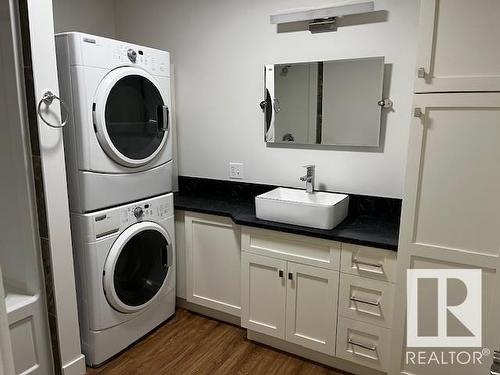 5306 45 Street, Vegreville, AB - Indoor Photo Showing Laundry Room