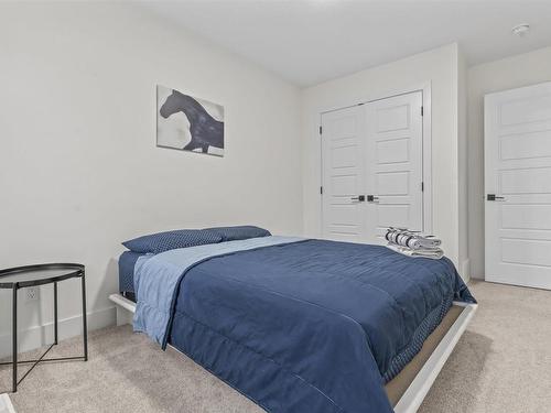 2096 Graydon Hill Crescent, Edmonton, AB - Indoor Photo Showing Bedroom