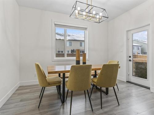 2096 Graydon Hill Crescent, Edmonton, AB - Indoor Photo Showing Dining Room