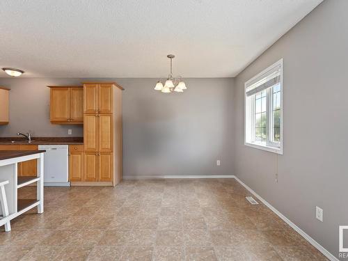 #102 4103 43 Avenue, Bonnyville Town, AB - Indoor