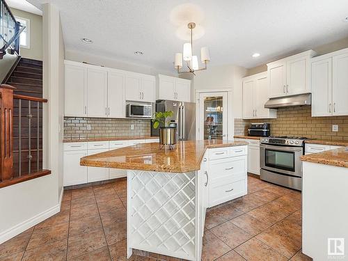 1024 Hope Road, Edmonton, AB - Indoor Photo Showing Kitchen With Stainless Steel Kitchen With Upgraded Kitchen