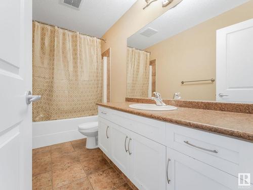 1024 Hope Road, Edmonton, AB - Indoor Photo Showing Bathroom