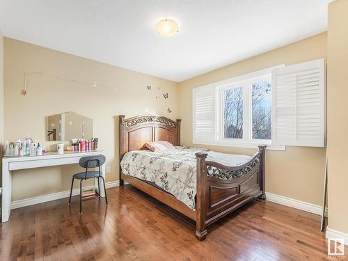 1024 Hope Road, Edmonton, AB - Indoor Photo Showing Bedroom