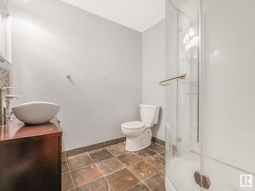 1024 Hope Road, Edmonton, AB - Indoor Photo Showing Bathroom