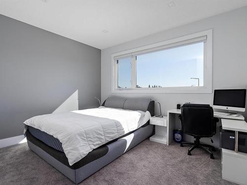 1303 Clement Court, Edmonton, AB - Indoor Photo Showing Bedroom