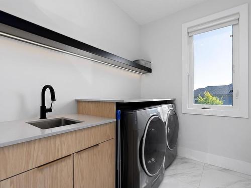 1303 Clement Court, Edmonton, AB - Indoor Photo Showing Laundry Room