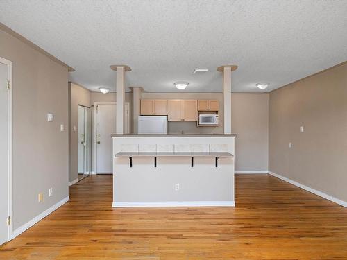 45 11010 124 Street, Edmonton, AB - Indoor Photo Showing Kitchen