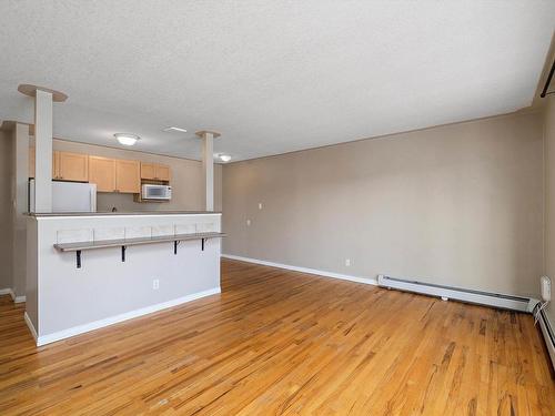 45 11010 124 Street, Edmonton, AB - Indoor Photo Showing Kitchen