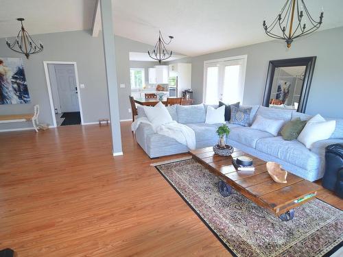 4607 48A Street, Barrhead, AB - Indoor Photo Showing Living Room