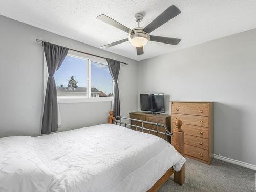 11496 139 Avenue, Edmonton, AB - Indoor Photo Showing Bedroom