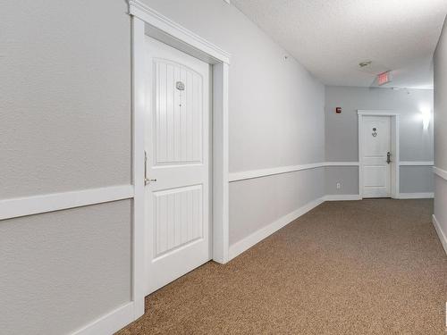 419 2098 Blackmud Creek Drive, Edmonton, AB - Indoor Photo Showing Other Room