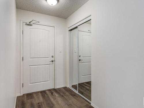 419 2098 Blackmud Creek Drive, Edmonton, AB - Indoor Photo Showing Other Room