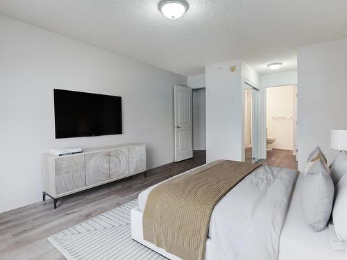 419 2098 Blackmud Creek Drive, Edmonton, AB - Indoor Photo Showing Bedroom