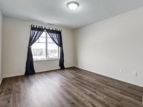 419 2098 Blackmud Creek Drive, Edmonton, AB - Indoor Photo Showing Other Room