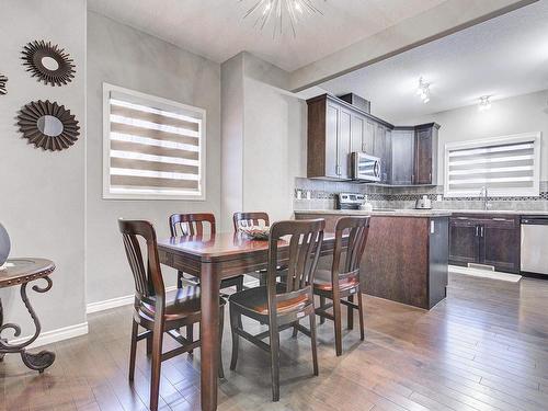 1544 Chapman Way, Edmonton, AB - Indoor Photo Showing Dining Room