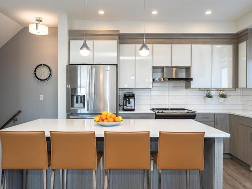 122 16903 68 Street, Edmonton, AB - Indoor Photo Showing Kitchen With Upgraded Kitchen