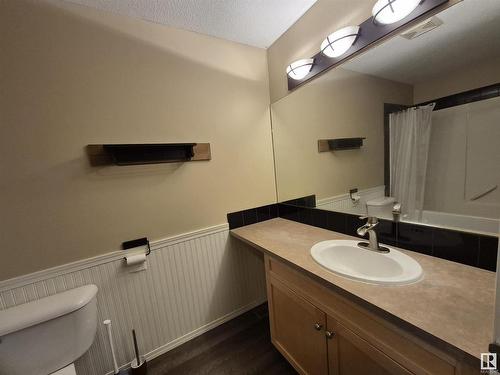 84 230 Edwards Drive, Edmonton, AB - Indoor Photo Showing Bathroom