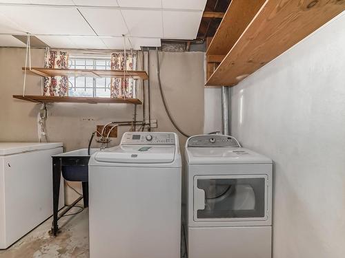 12904 & 12908 95A Street, Edmonton, AB - Indoor Photo Showing Laundry Room