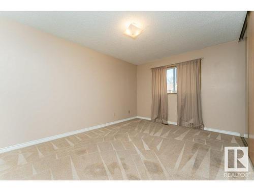 10672 153 Avenue, Edmonton, AB - Indoor Photo Showing Other Room