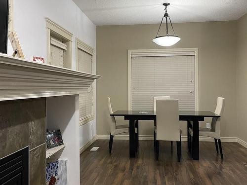 11716 17 Avenue Sw, Edmonton, AB - Indoor Photo Showing Dining Room