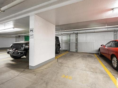 1404 11969 Jasper Avenue, Edmonton, AB - Indoor Photo Showing Garage