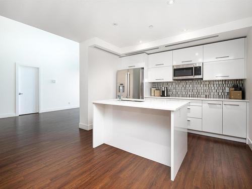 1404 11969 Jasper Avenue, Edmonton, AB - Indoor Photo Showing Kitchen With Upgraded Kitchen