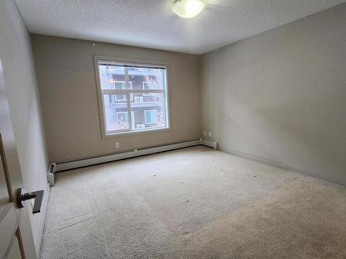 207 5510 Schonsee Drive, Edmonton, AB - Indoor Photo Showing Other Room