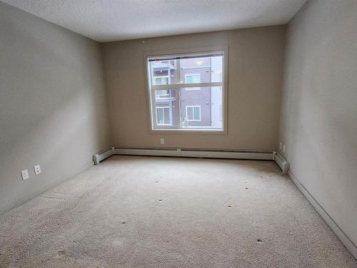 207 5510 Schonsee Drive, Edmonton, AB - Indoor Photo Showing Other Room