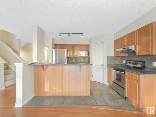 8608 7 Avenue, Edmonton, AB - Indoor Photo Showing Kitchen