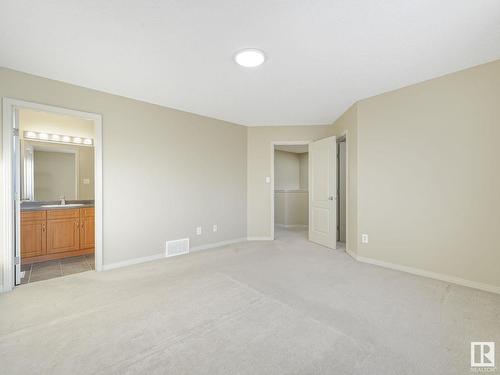 8608 7 Avenue, Edmonton, AB - Indoor Photo Showing Other Room