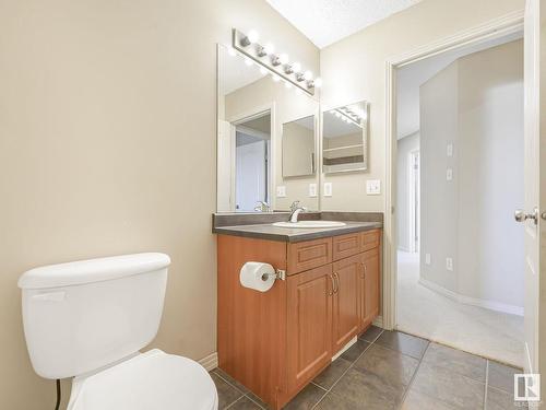 8608 7 Avenue, Edmonton, AB - Indoor Photo Showing Bathroom