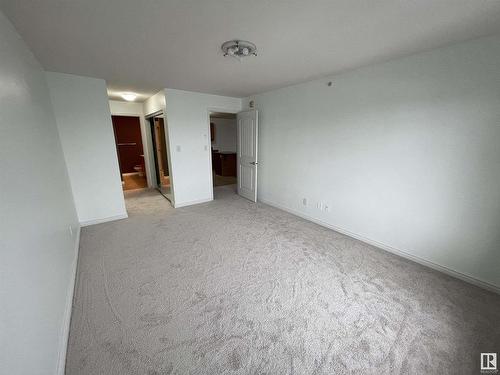 451 2096 Blackmud Creek Drive, Edmonton, AB - Indoor Photo Showing Other Room