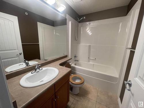 451 2096 Blackmud Creek Drive, Edmonton, AB - Indoor Photo Showing Bathroom