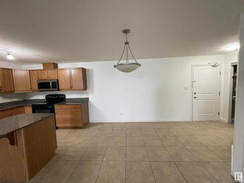 451 2096 Blackmud Creek Drive, Edmonton, AB - Indoor Photo Showing Kitchen