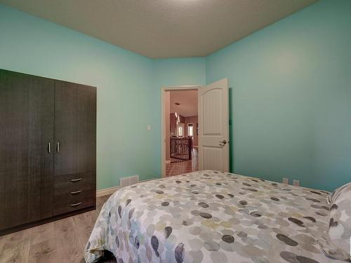 20204 130 Avenue, Edmonton, AB - Indoor Photo Showing Bedroom