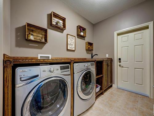 20204 130 Avenue, Edmonton, AB - Indoor Photo Showing Laundry Room