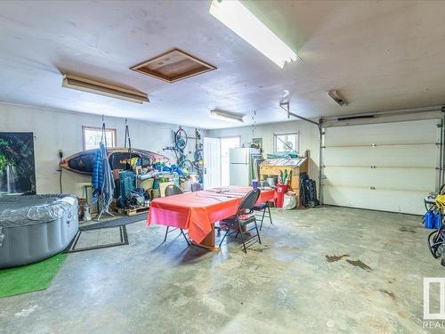 4708 49 St, Calmar, AB - Indoor Photo Showing Garage