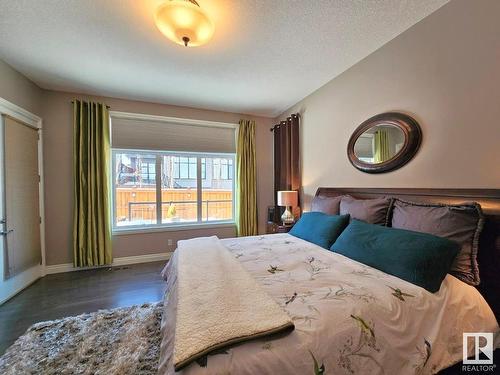 1318 Hainstock Way Sw, Edmonton, AB - Indoor Photo Showing Bedroom