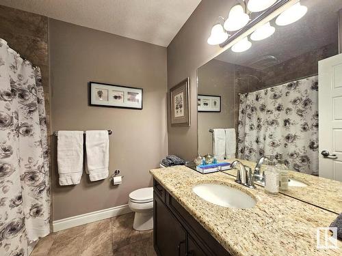 1318 Hainstock Way Sw, Edmonton, AB - Indoor Photo Showing Bathroom