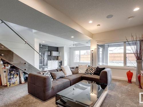 607 Howatt Drive Sw, Edmonton, AB - Indoor Photo Showing Living Room