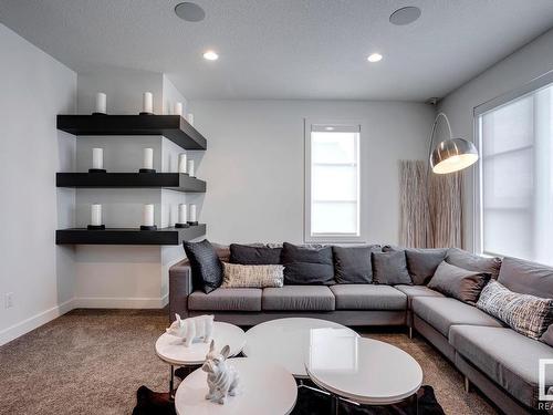 607 Howatt Drive Sw, Edmonton, AB - Indoor Photo Showing Living Room